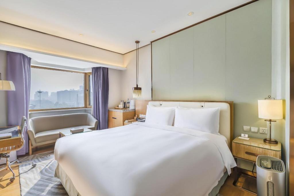 Shijiazhuang International Building Hotel Екстериор снимка