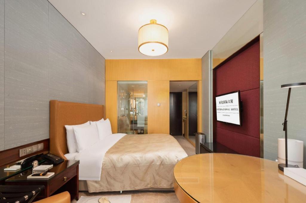 Shijiazhuang International Building Hotel Екстериор снимка