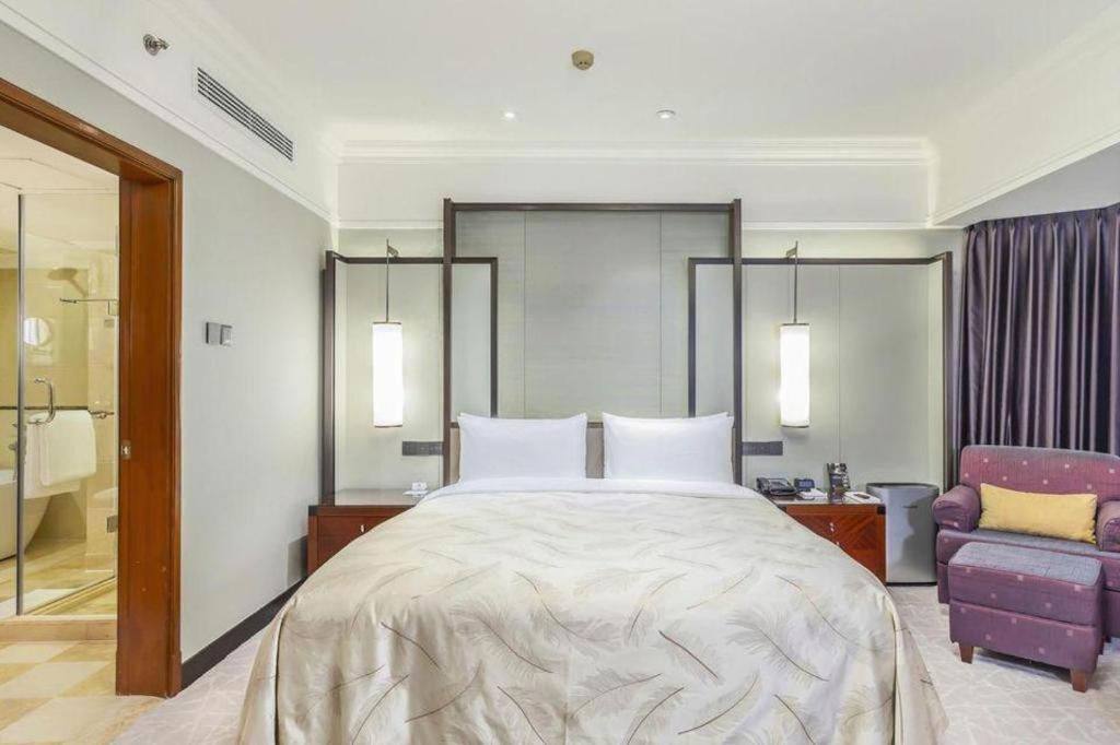 Shijiazhuang International Building Hotel Екстериор снимка